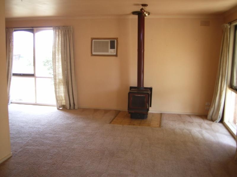 25 Hilton Way, Melton West VIC 3337