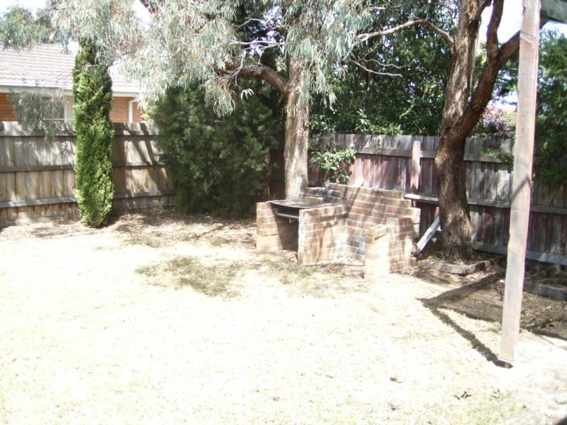 25 Hilton Way, Melton West VIC 3337