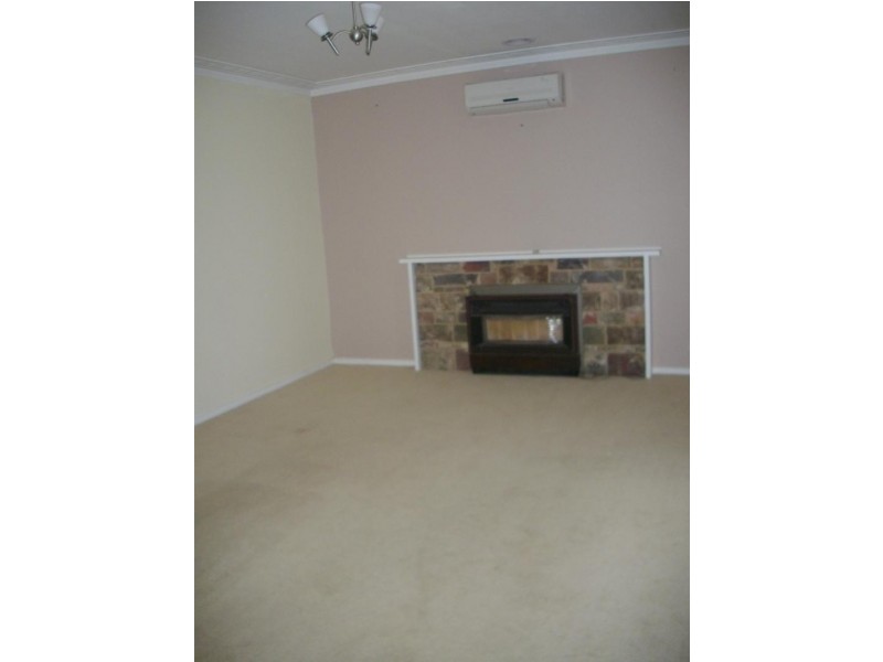 42 Carina Drive, Melton VIC 3337