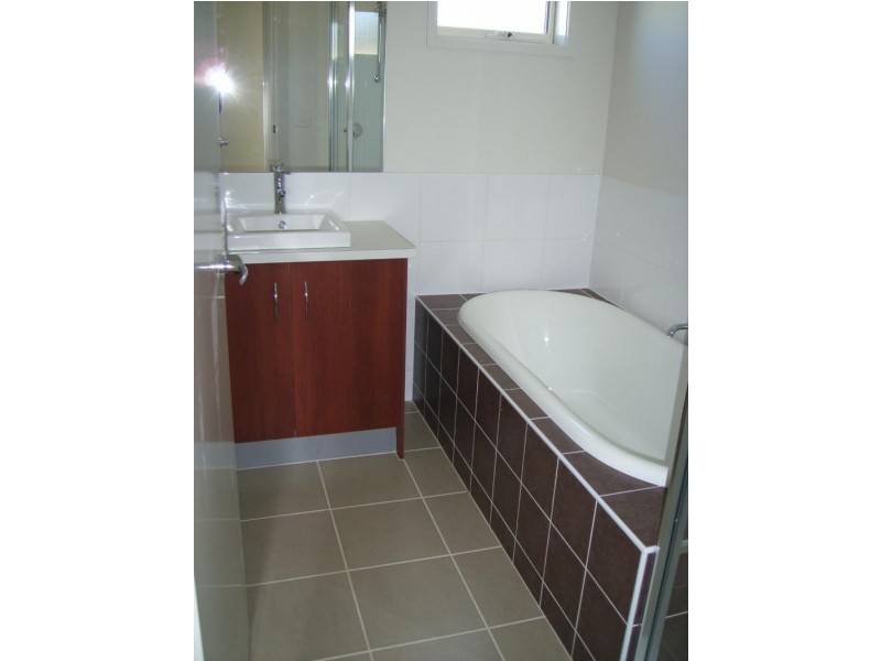 12 Gallery Avenue, Melton VIC 3337