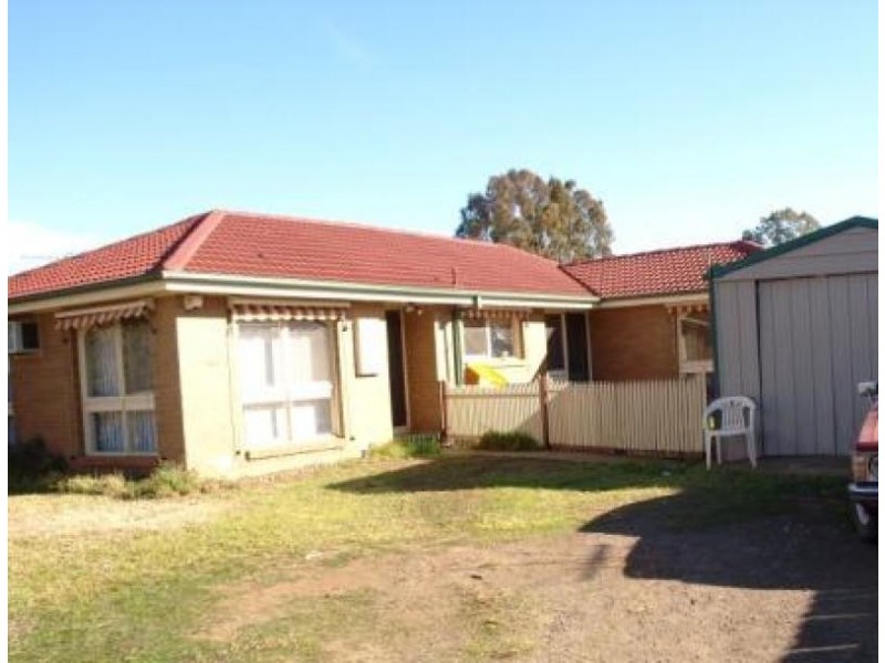 27 Argyll Circuit, Melton VIC 3337