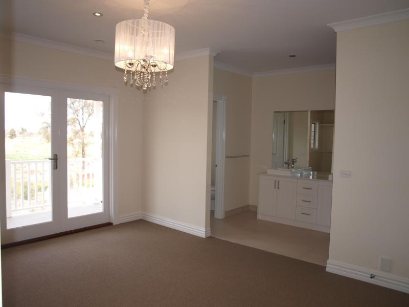 Eynesbury VIC 3338
