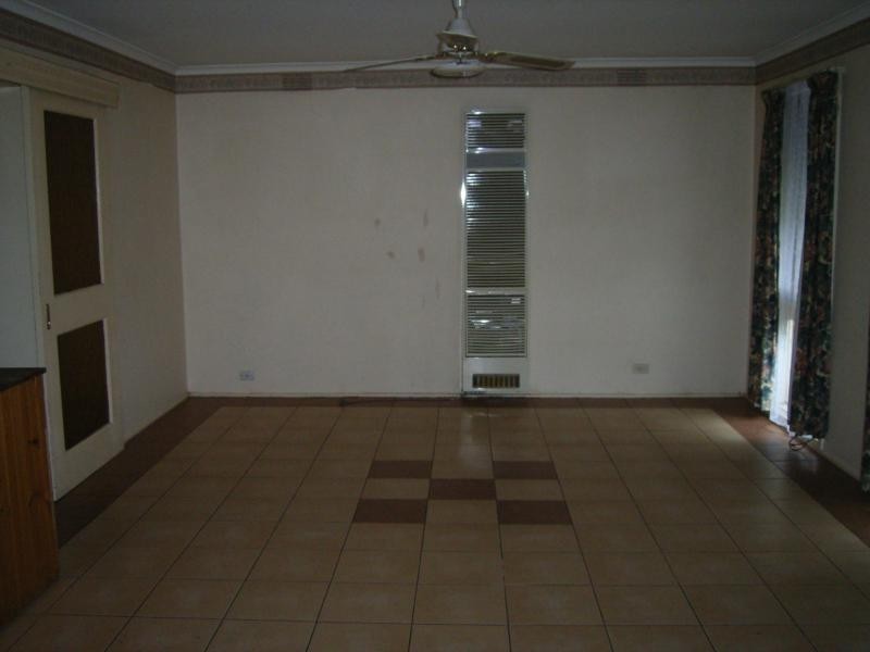 2 Raleighs Road, Melton VIC 3337