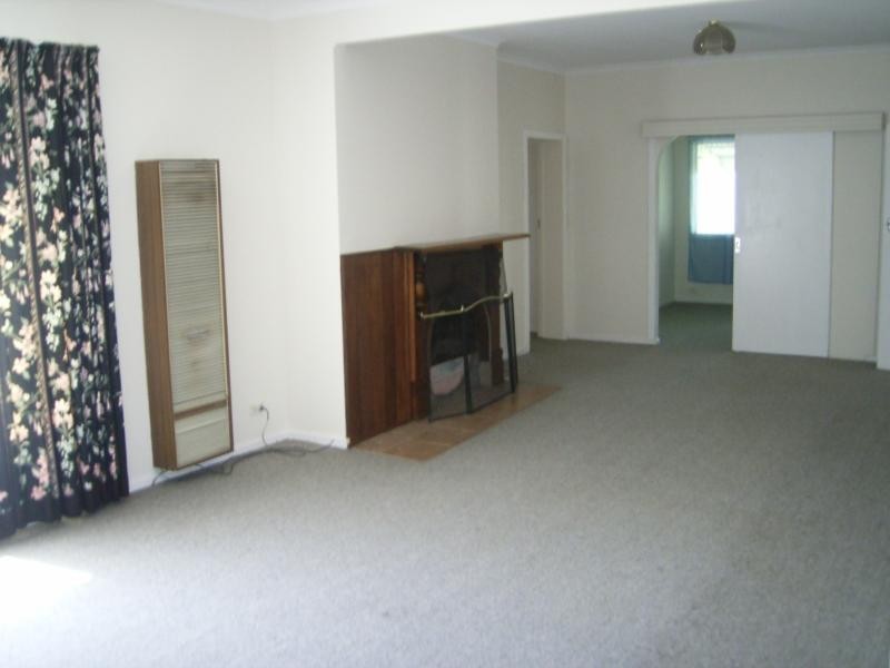 911 Melton Keilor Road, Hillside VIC 3037