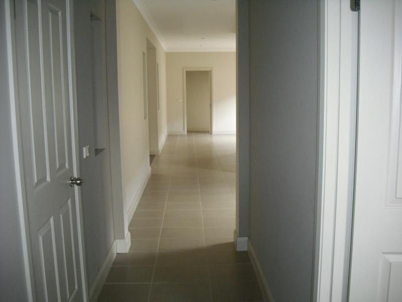 7 Silverleaf Drive, Melton VIC 3337