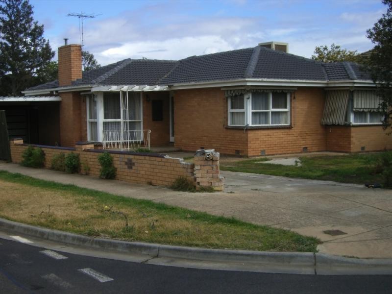 1 Corella Ave, Melton VIC 3337