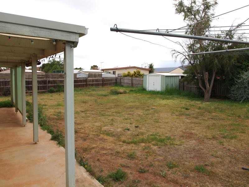 74 Hilton Way, Melton VIC 3337