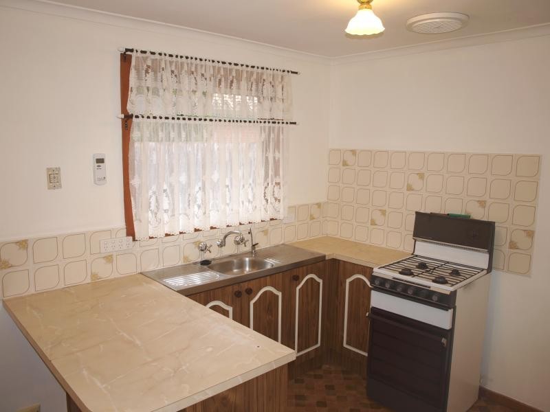 13 Morshead Street, Melton South VIC 3338