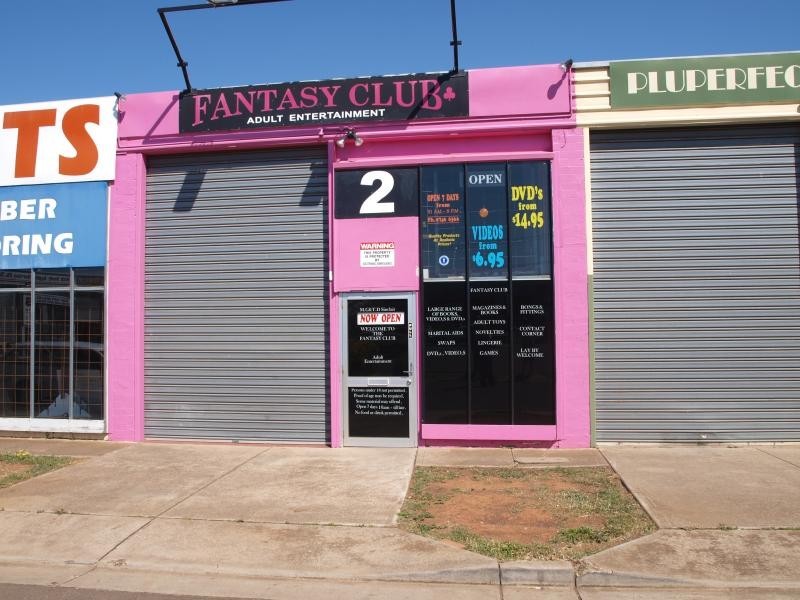 2/8-10 Norton Drive, Melton VIC 3337