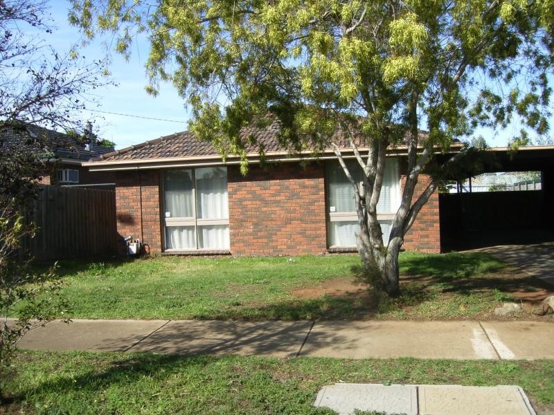 77 Wilson Road, Melton South VIC 3338