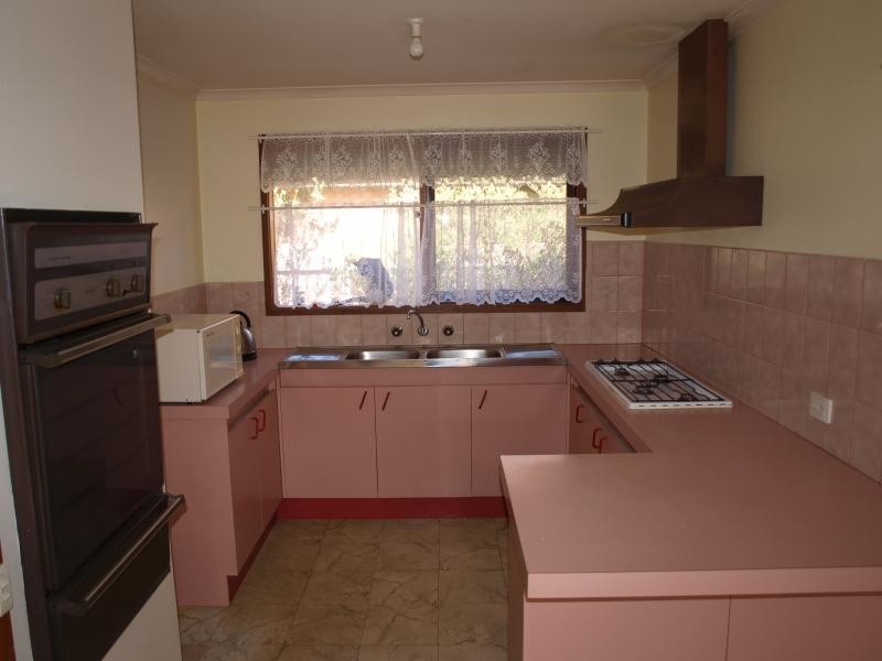 586 High Street, Melton VIC 3337