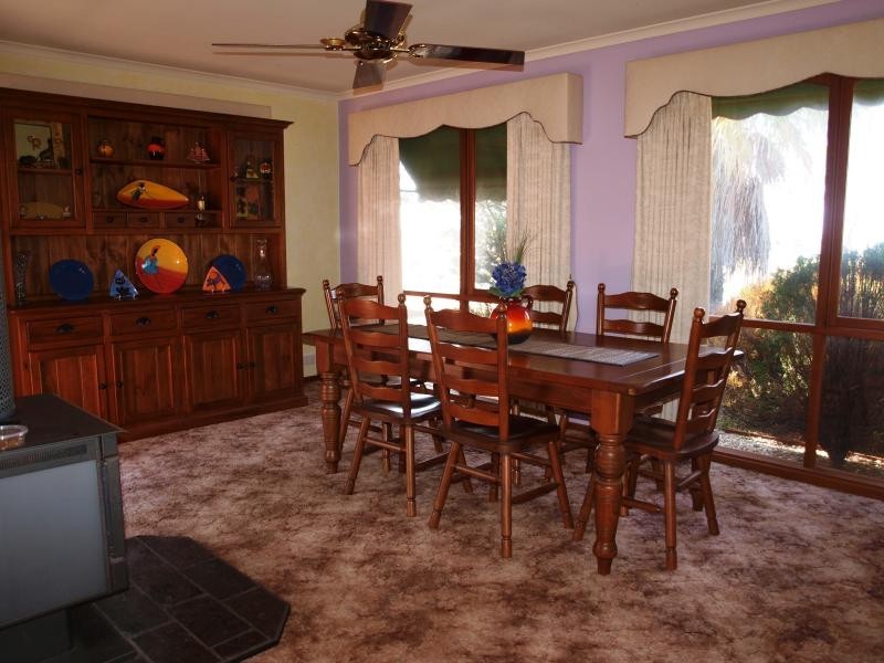 586 High Street, Melton VIC 3337