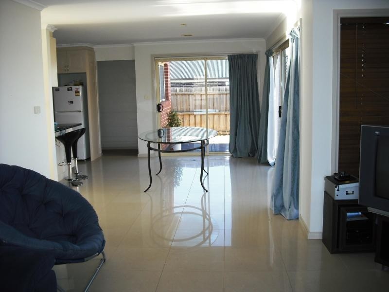 2 The Embankment, Kurunjang VIC 3337