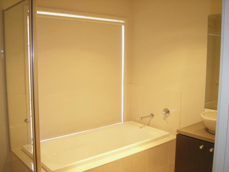 25 Desert Gum Way, Brookfield VIC 3338