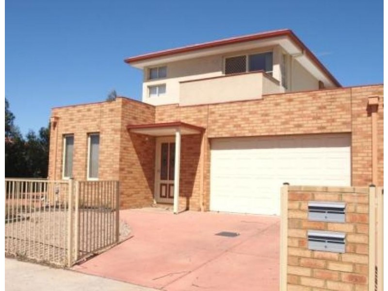 15/45 Palmerston Street, Melton VIC 3337