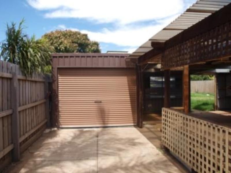 Melton South VIC 3338