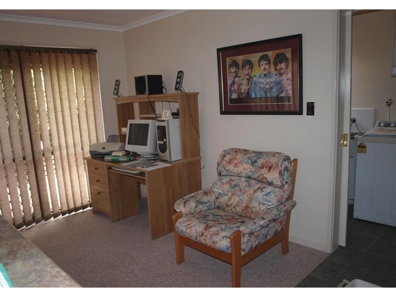 8 Julian Place, Melton VIC 3337