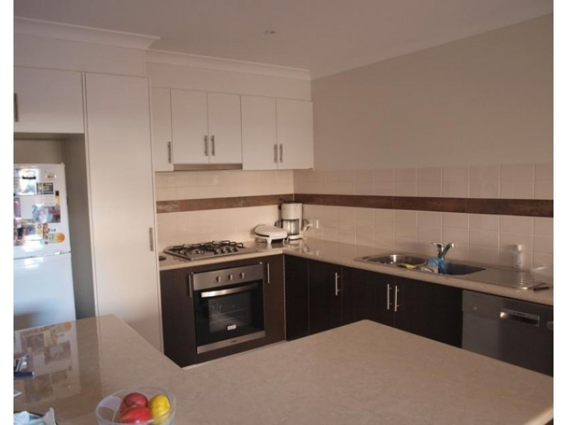 1/ 39 Scott Street, Melton VIC 3337