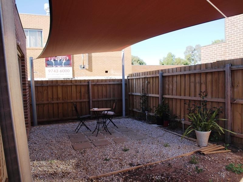 1/ 39 Scott Street, Melton VIC 3337