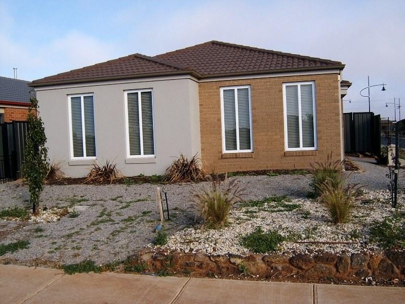 2 Hiltaba Walk, Tarneit VIC 3029