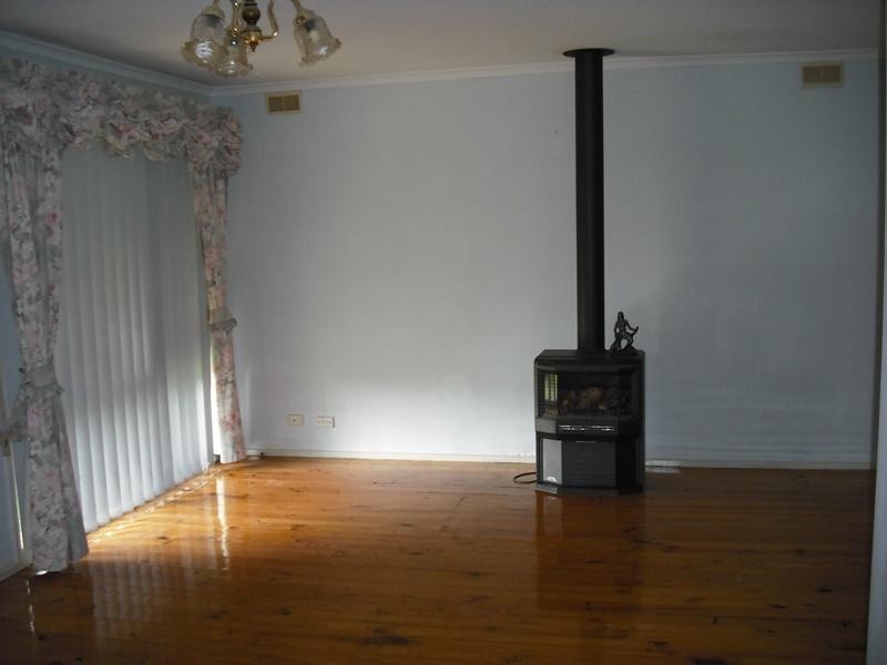 27 Argyll Circuit, Melton West VIC 3337