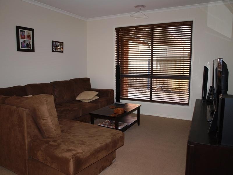 18 Kingston Rule Street, Melton VIC 3337