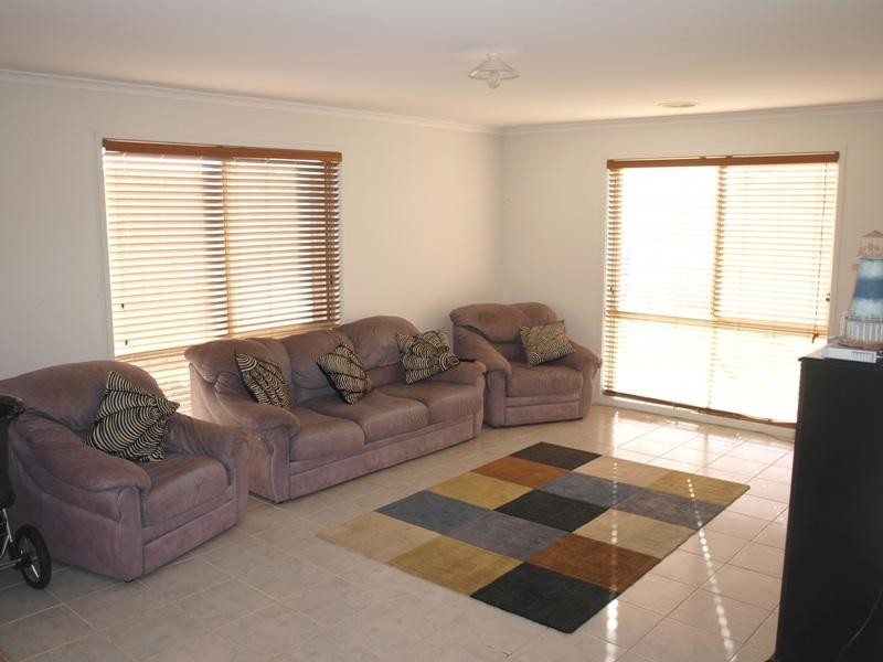 20 Kingston Rule Street, Melton VIC 3337