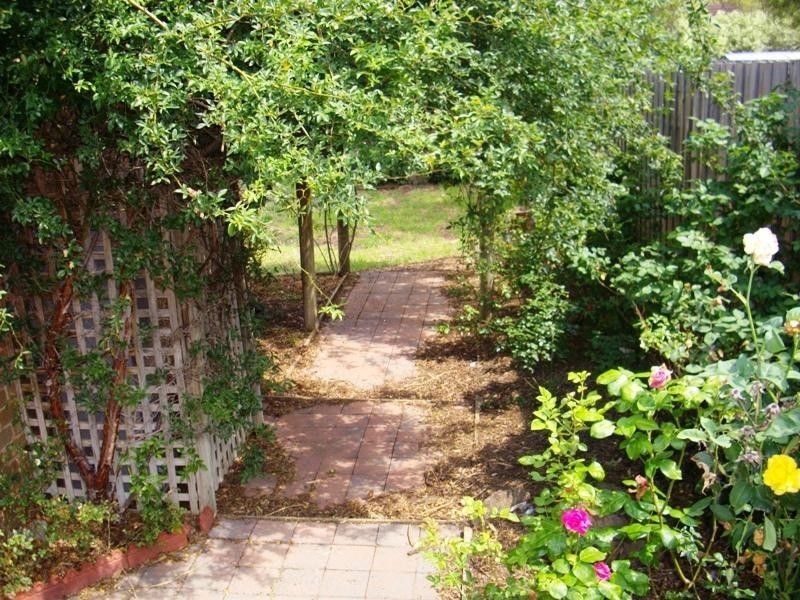 14 Wolfe Rd, Melton VIC 3337