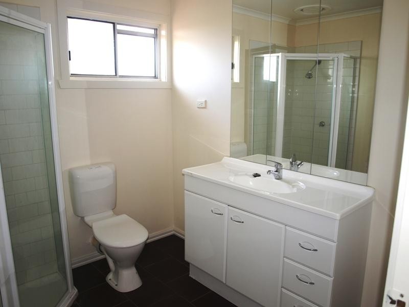 13 Roscrea Road, Melton VIC 3337