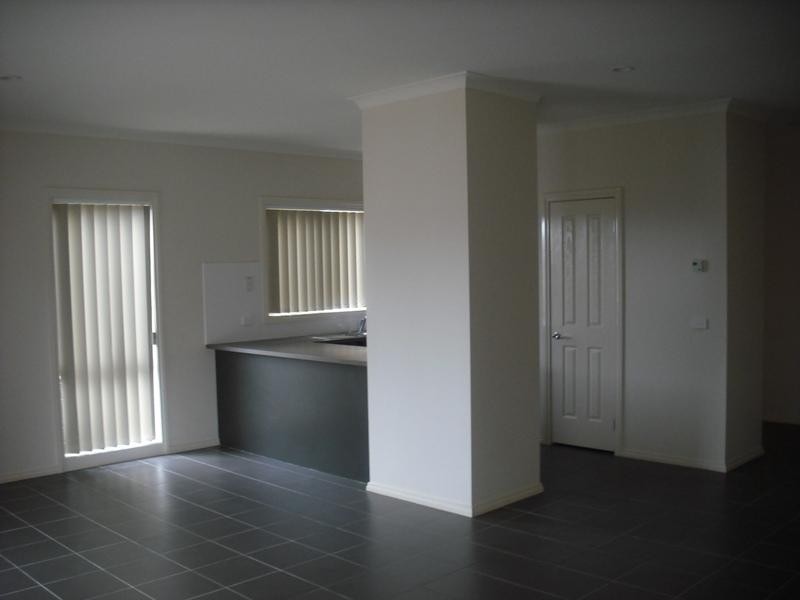 Unit 1/31-33 O’Neills Road, Melton VIC 3337