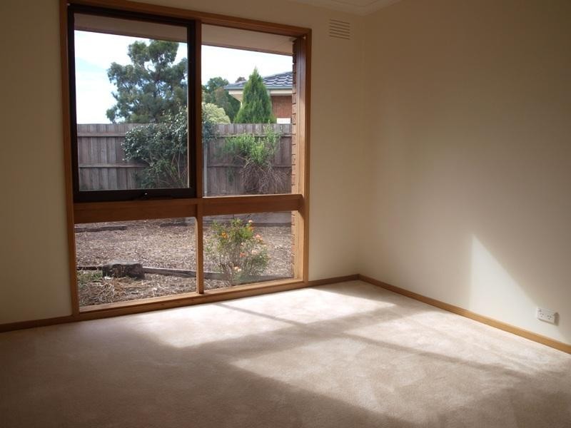 15 Barleycorn Place, Melton VIC 3337