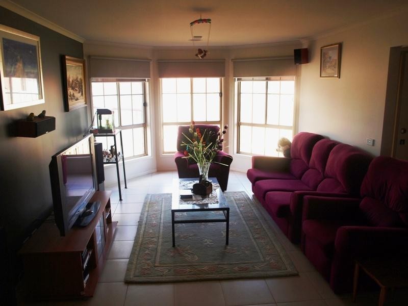 6 Patron Place, Kurunjang VIC 3337