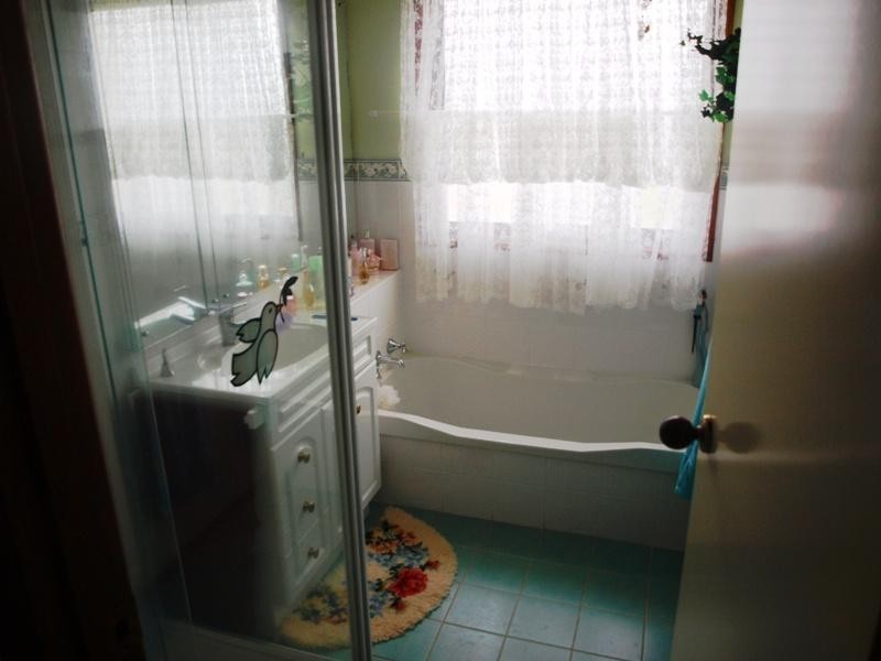 8 Manning Avenue, Kurunjang VIC 3337