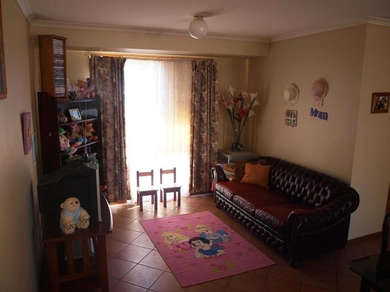 2 Simon Court, Melton South VIC 3338