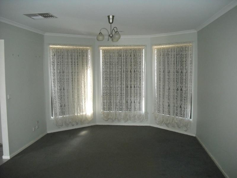 85 Westlake Drive, Melton West VIC 3337