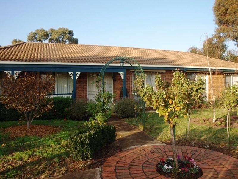118 Hilton Way, Melton West VIC 3337