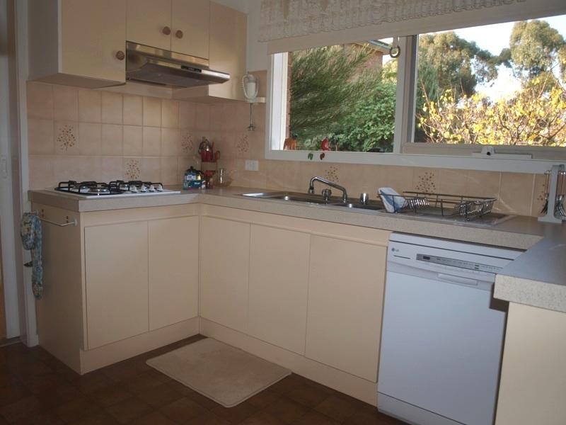118 Hilton Way, Melton West VIC 3337