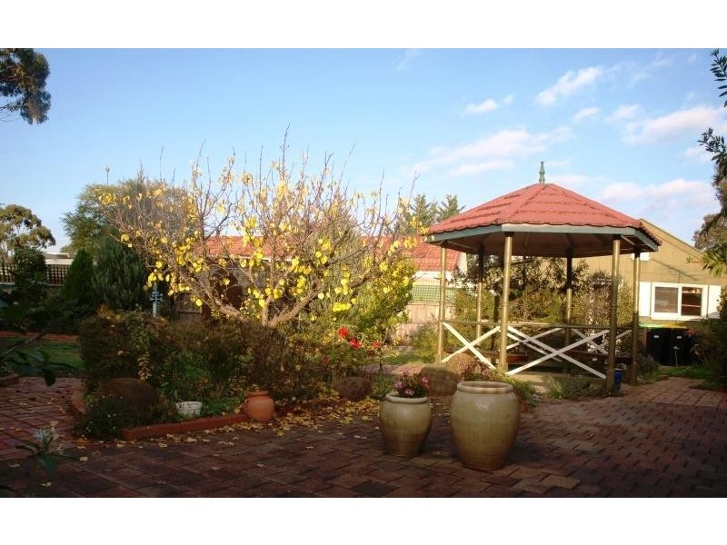 118 Hilton Way, Melton West VIC 3337