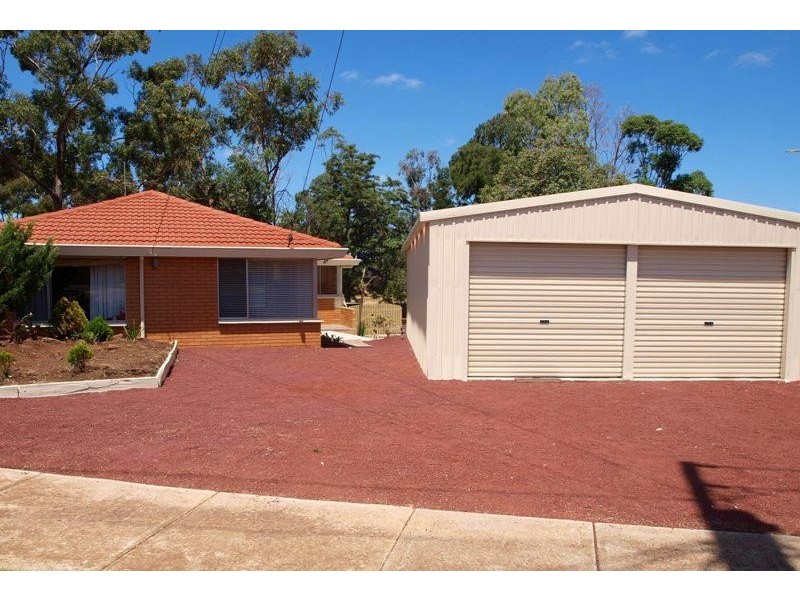 18 Wolfe Road, Melton VIC 3337