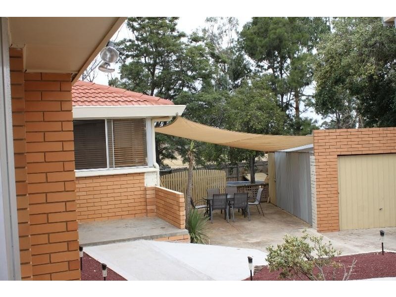 18 Wolfe Road, Melton VIC 3337