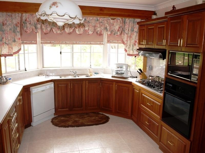 43 Springbank Way, Brookfield VIC 3338