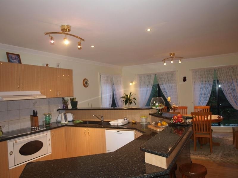 71 Dalray Crescent, Kurunjang VIC 3337