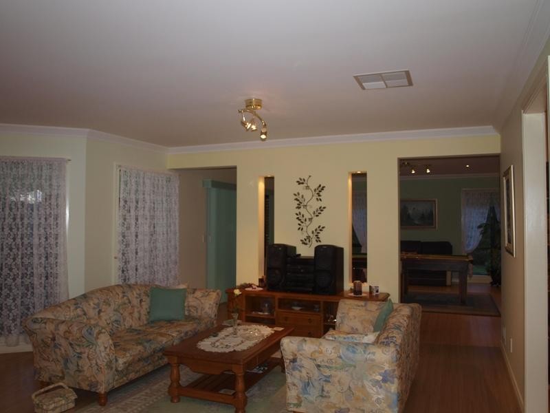 71 Dalray Crescent, Kurunjang VIC 3337