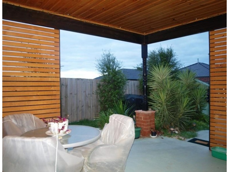 71 Dalray Crescent, Kurunjang VIC 3337