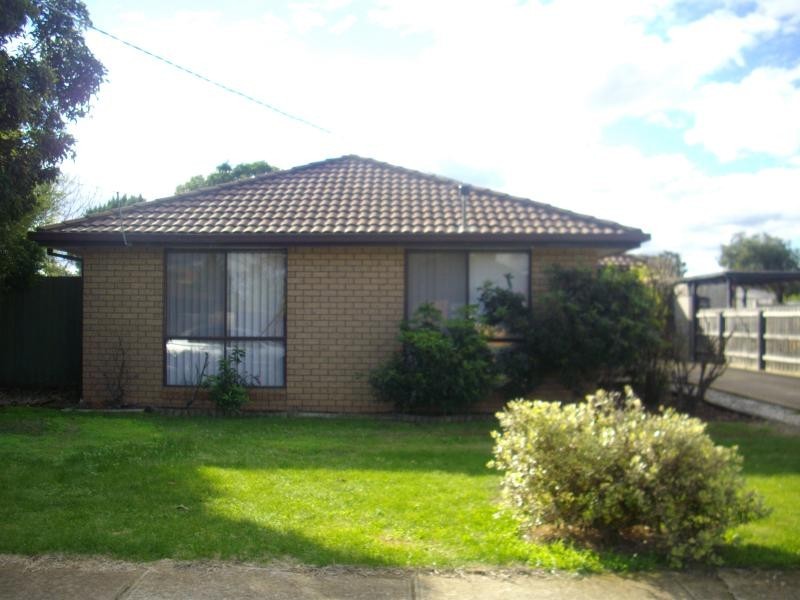 1 Drake Court, Melton VIC 3337