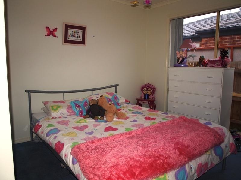 20 Meadow Glen Drive, Melton West VIC 3337