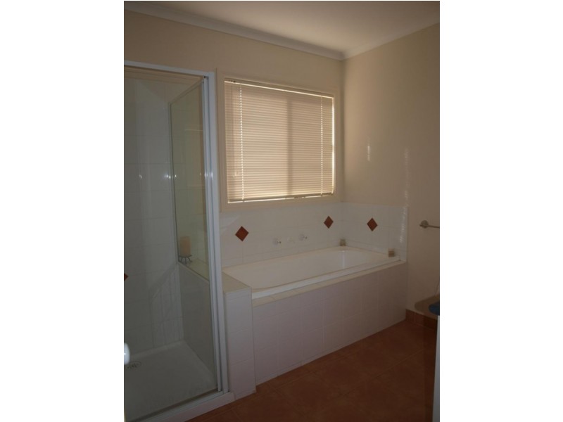 42 Caitlyn Drive, Melton West VIC 3337