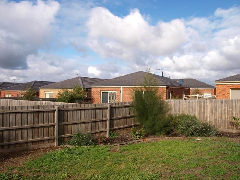 42 Caitlyn Drive, Melton West VIC 3337