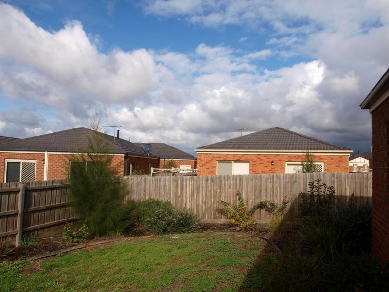 42 Caitlyn Drive, Melton West VIC 3337