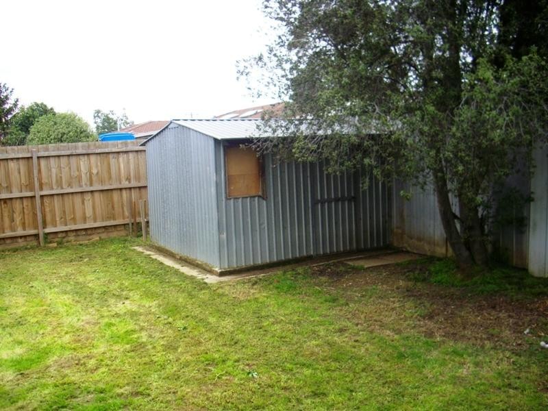 77 Bernard Drive, Melton South VIC 3338